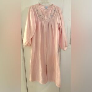 Vintage Erika Taylor Petite Intimates Nightgown